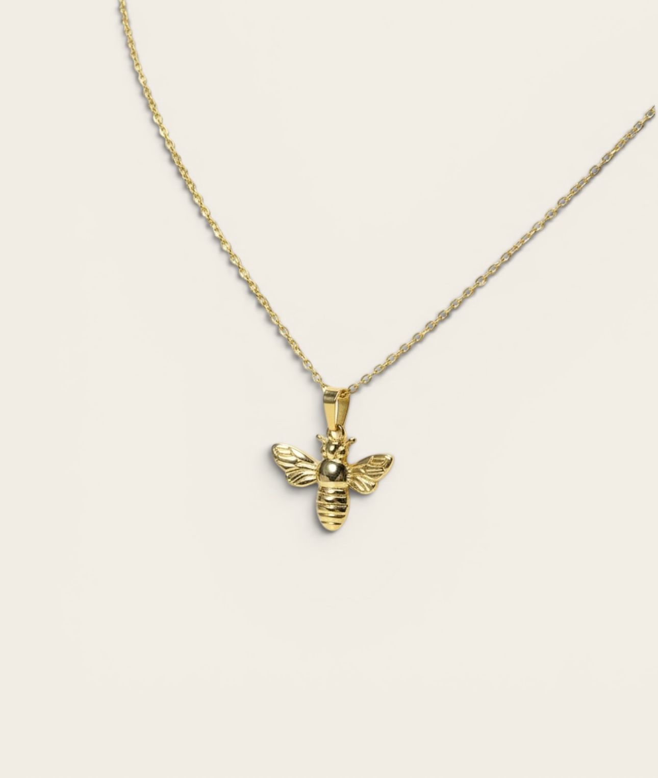 Queen bee Necklace